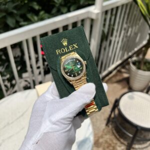 Rolex Day-Date Super Fake 11 Mặt Xanh Lá Đính Đá 36mm (1)