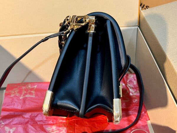 Túi Xách Nữ Hàng Hiệu Louis Vuitton LV Dauphine Siêu Cấp Họa Tiết 17x25x10.5cm