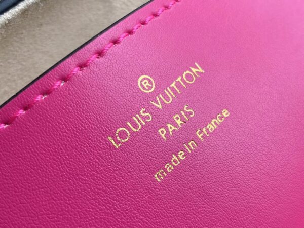 Túi Xách Siêu Cấp Louis Vuitton LV Twist Màu Trắng 24cm (2)