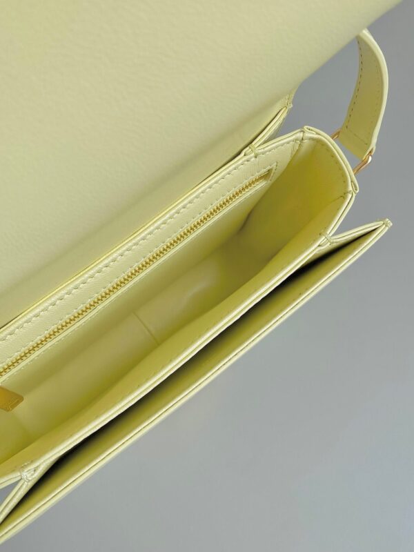Túi Celine Triomphe Shoulder Bag Rep 11 Cao Cấp Nữ Màu Vàng 18 (2)