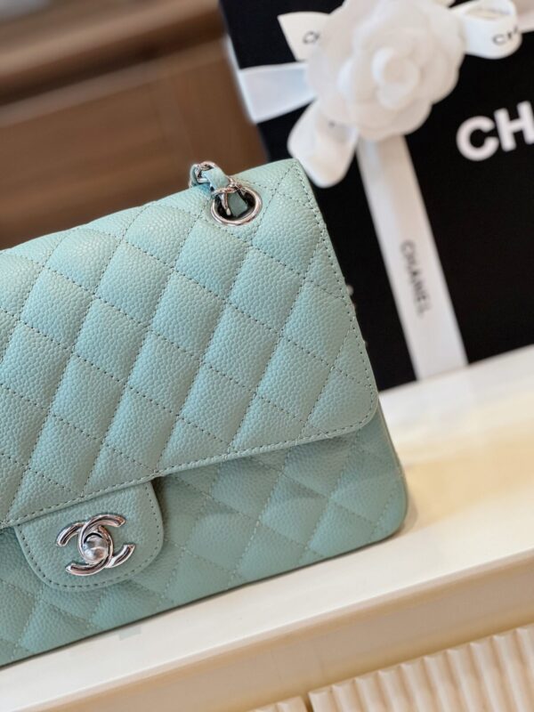 Túi Chanel Classic Hand Bag Rep 11 Cao Cấp Màu Xanh Dương 25cm (2)