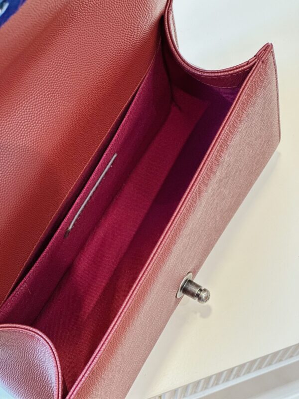 Túi Xách Chanel Boy Medium Replica 11 Cao Cấp Vân Chữ V Màu Đỏ 25cm (2)