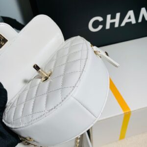 Túi Xách Chanel Ohanel 22ss Hình Trái Tim Màu Trắng 16.5x18x6 (2)