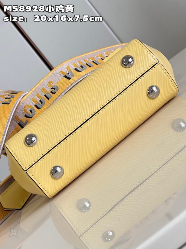 Túi Xách Nữ Louis Vuitton LV Clunny Rep 11 Cao Cấp Màu Vàng 20x16cm (2)