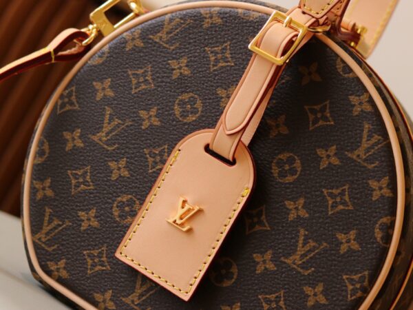 Túi Louis Vuitton LV Petite Boite Chapeau Hoạ Tiết Monogram Like Auth 17.5x16.5x7 (2)